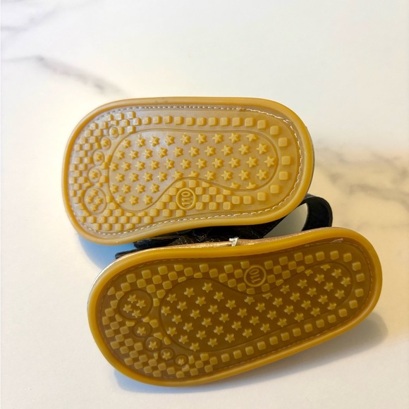 Baby Sandals - Picture 2 of 4